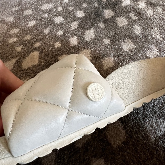 Birkenstock 1774 off white leather slides almost new sz 39 - Picture 8 of 11